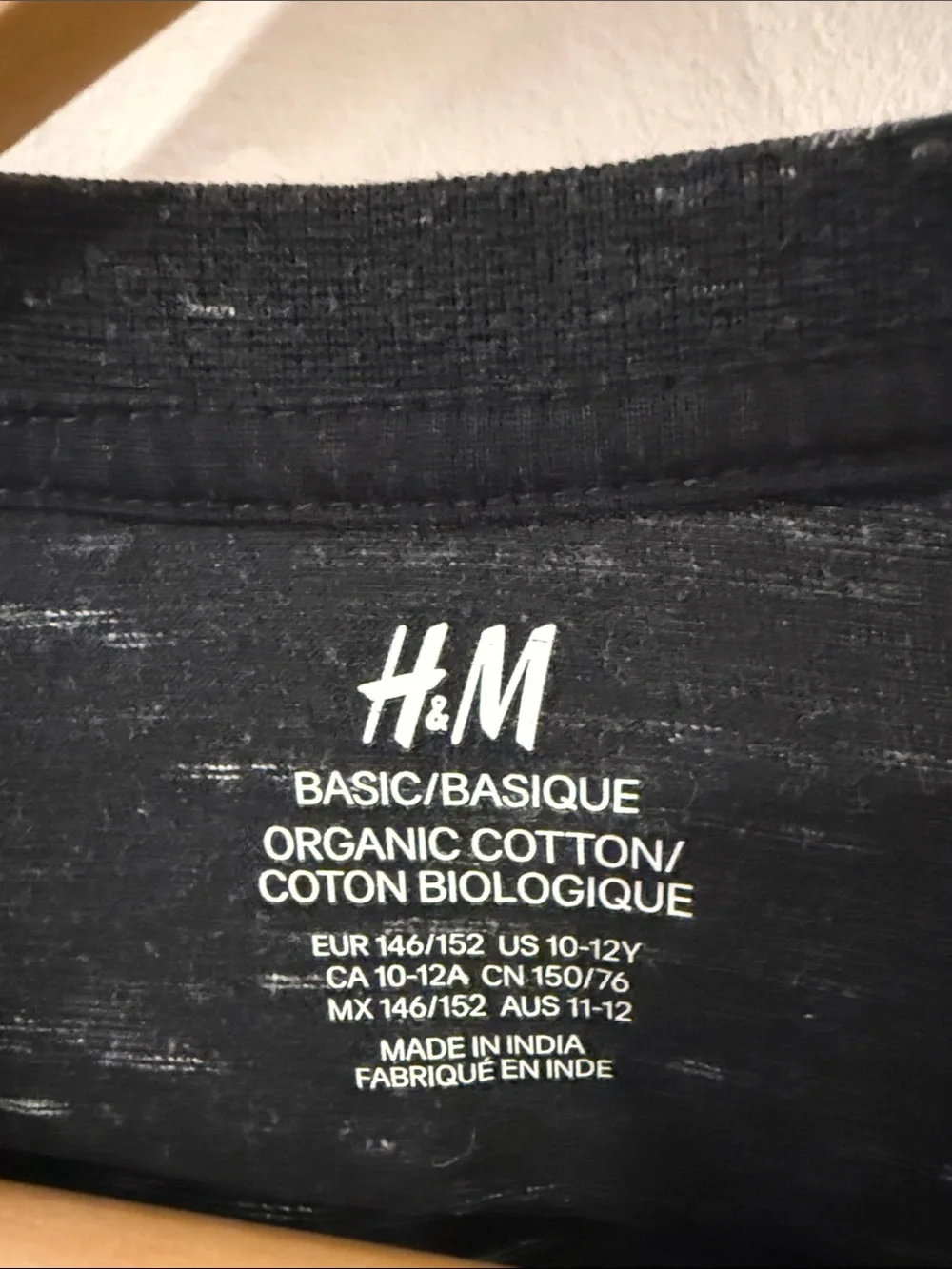 H&M Boys Black Heathered Short Sleeve Crew Tee